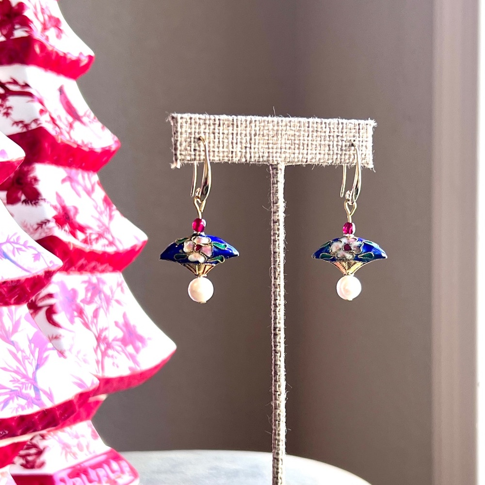 Handmade Asian Themed Cloisonné Fan Earrings Drop Style With Pearls